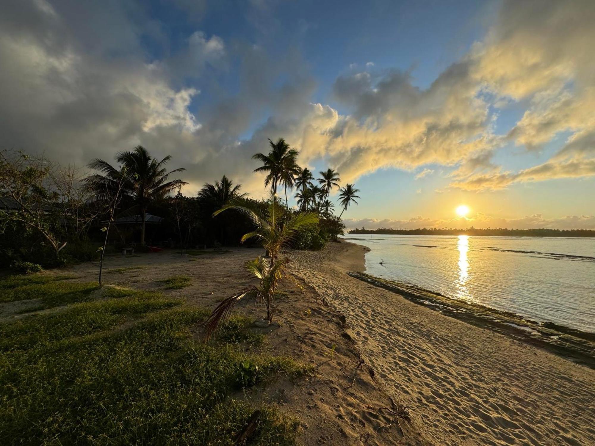 Parea Lodge Huahine Bungalow 1#Mahana Esterno foto